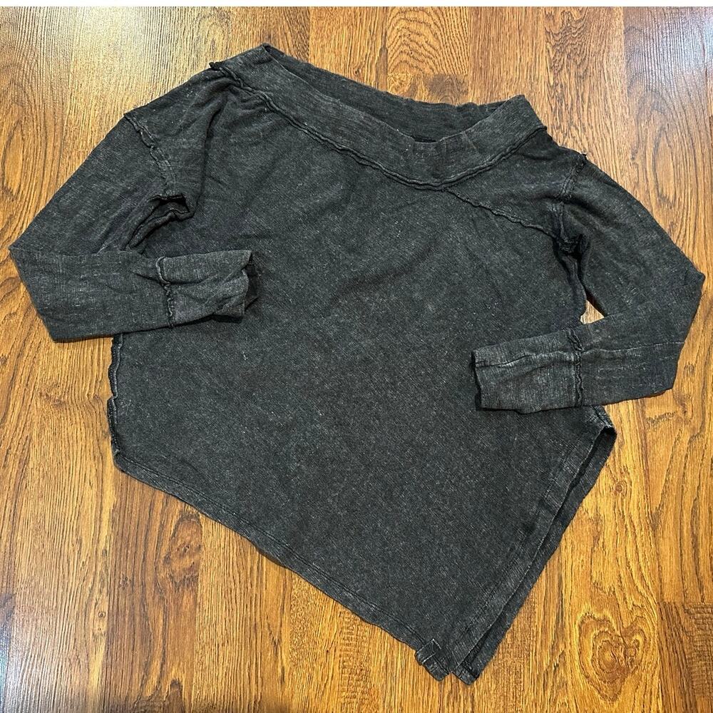 We The Free Women’s "To Right" Asymmetric Long Sleeve Top Gray Size XS – Edgy